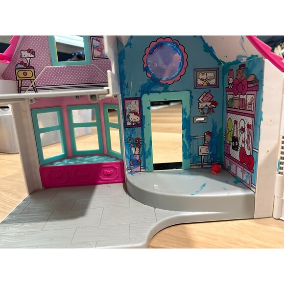 HELLO KITTY & FRIENDS Fold-Out Dollhouse Playset Sanrio 2016 Just Play 15" - Picture 6 of 10